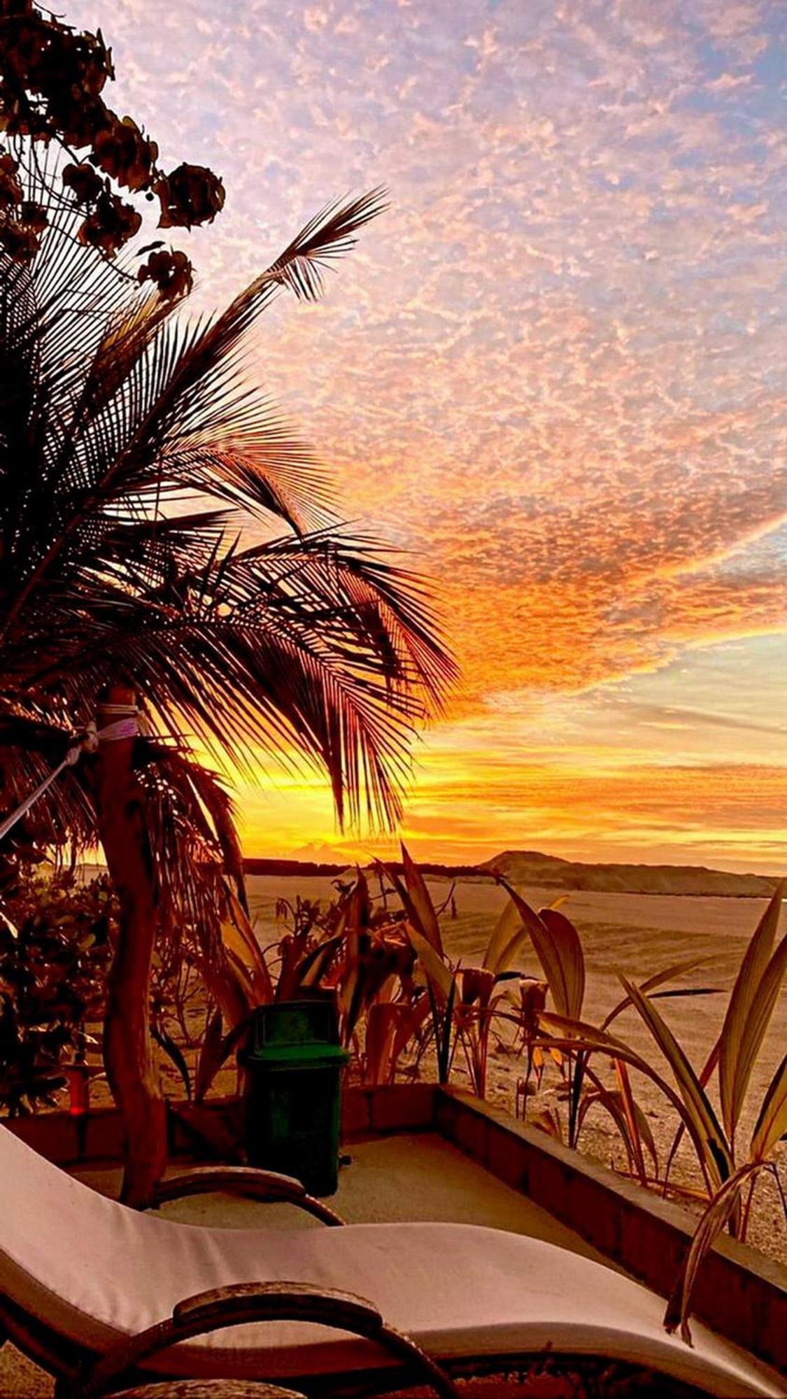 Гостьовий будинок Wind Breeze Sunset View *